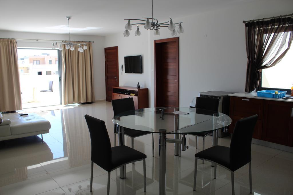 Aurora Appartement Mellieħa Buitenkant foto