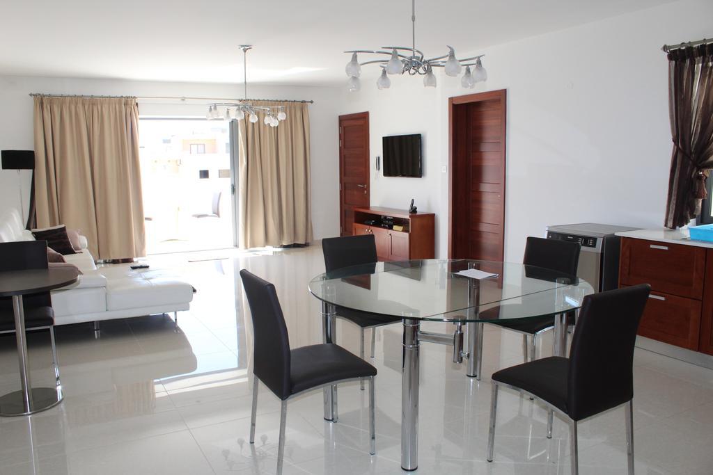 Aurora Appartement Mellieħa Buitenkant foto