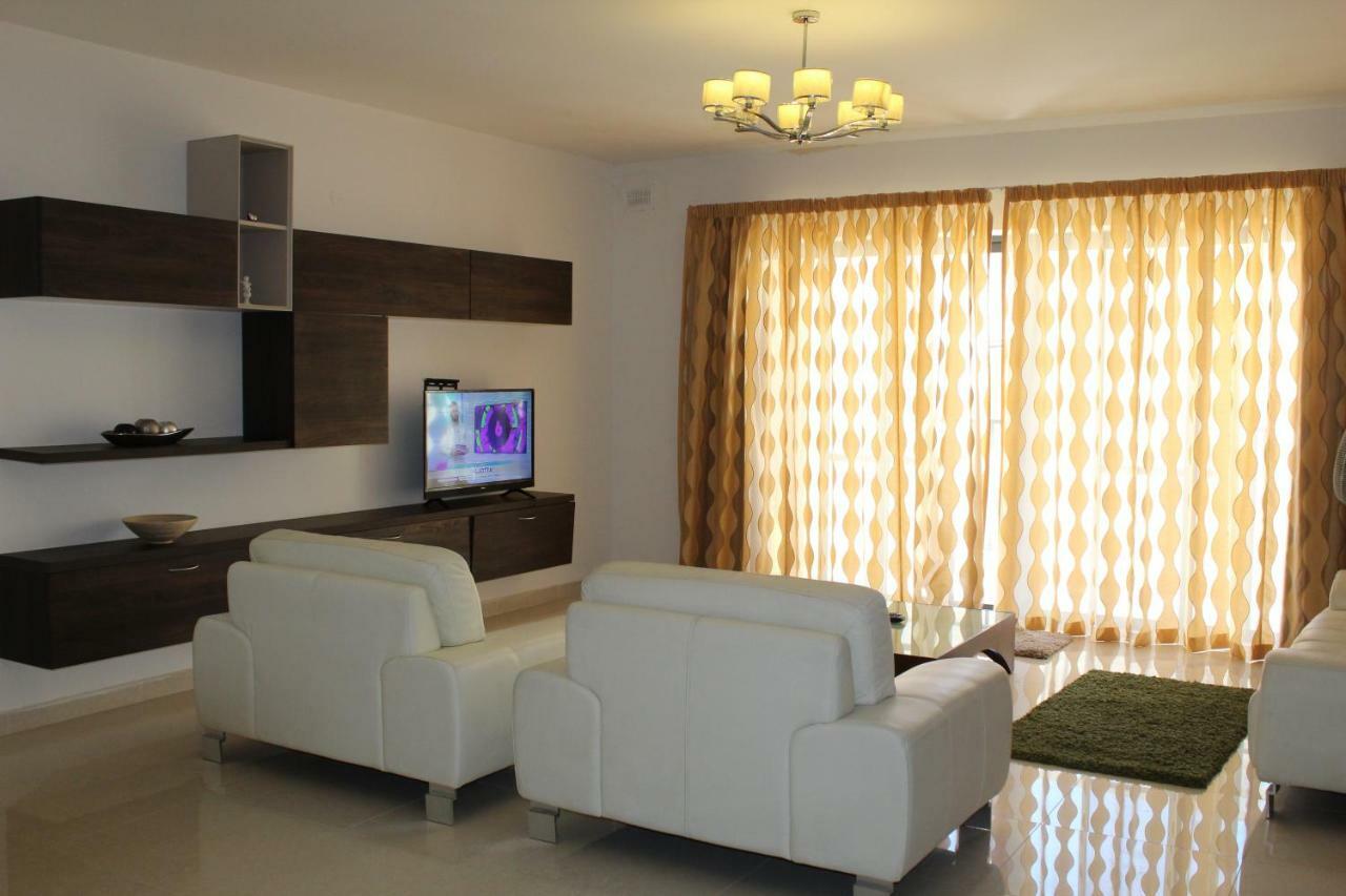 Aurora Appartement Mellieħa Buitenkant foto